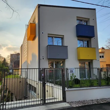 18 Hotel de apartamente 3*