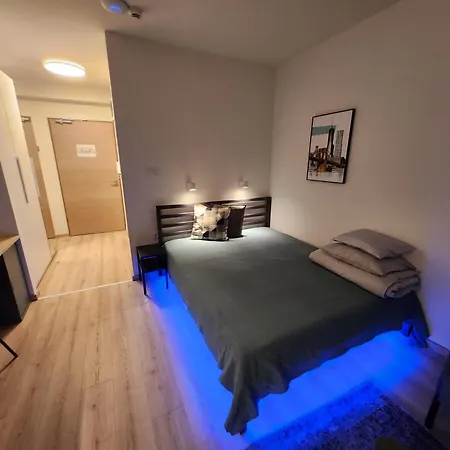 Apartman 18 *